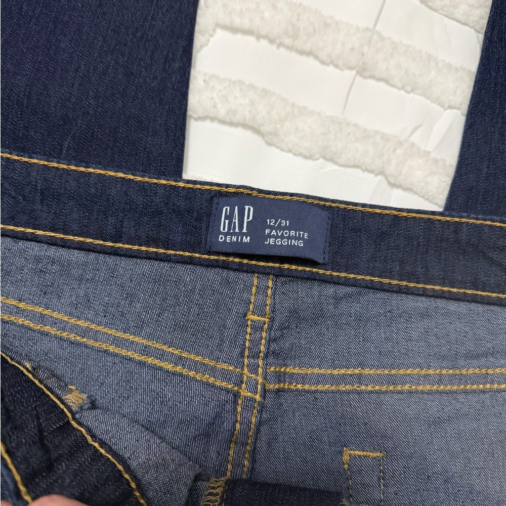 GAP Women's Deep Indigo Skinny Jeans - Picture 5 of 14